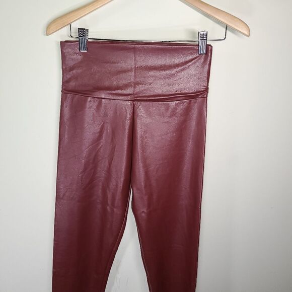 Zen Lily Compression Vegan Leather Leggings (2XL) - Picture 2 of 6